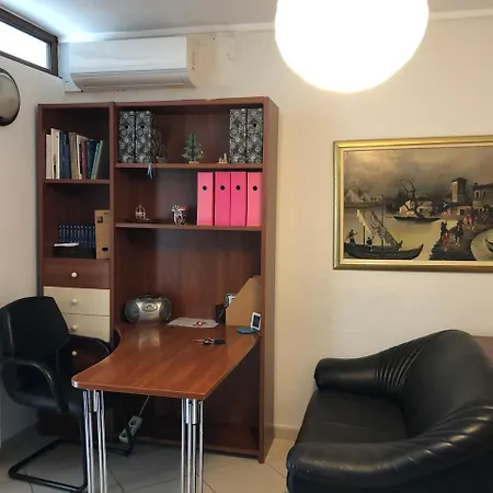 Office-studio Theoxaris