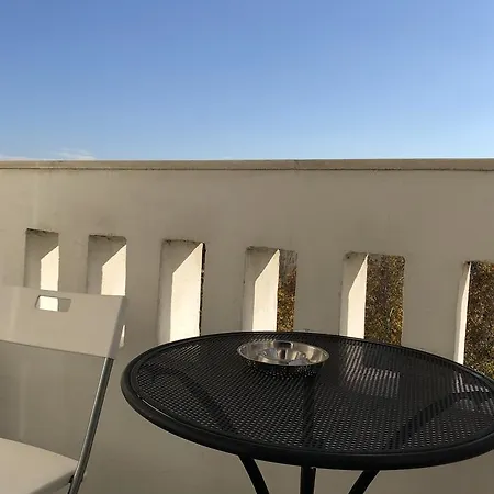 Office-studio Theoxaris