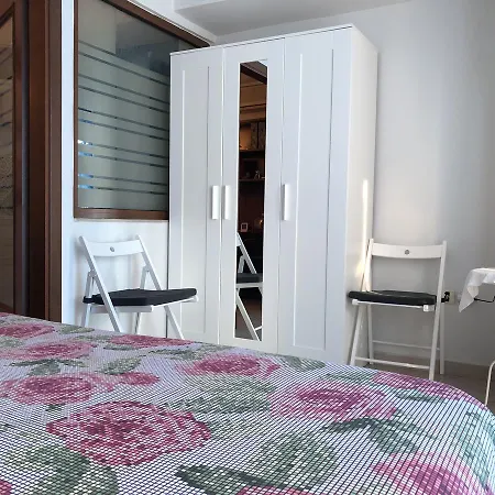 Apartment Office-studio Theoxaris *