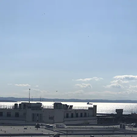 Daire Office-studio Theoxaris *